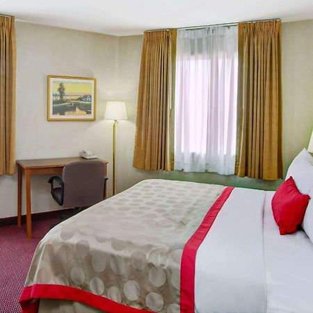 Ramada By Wyndham Hawthorne/Lax Ξενοδοχείο Εξωτερικό φωτογραφία
