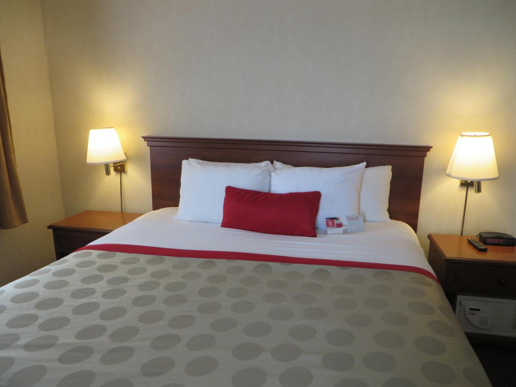 Ramada By Wyndham Hawthorne/Lax Ξενοδοχείο Δωμάτιο φωτογραφία