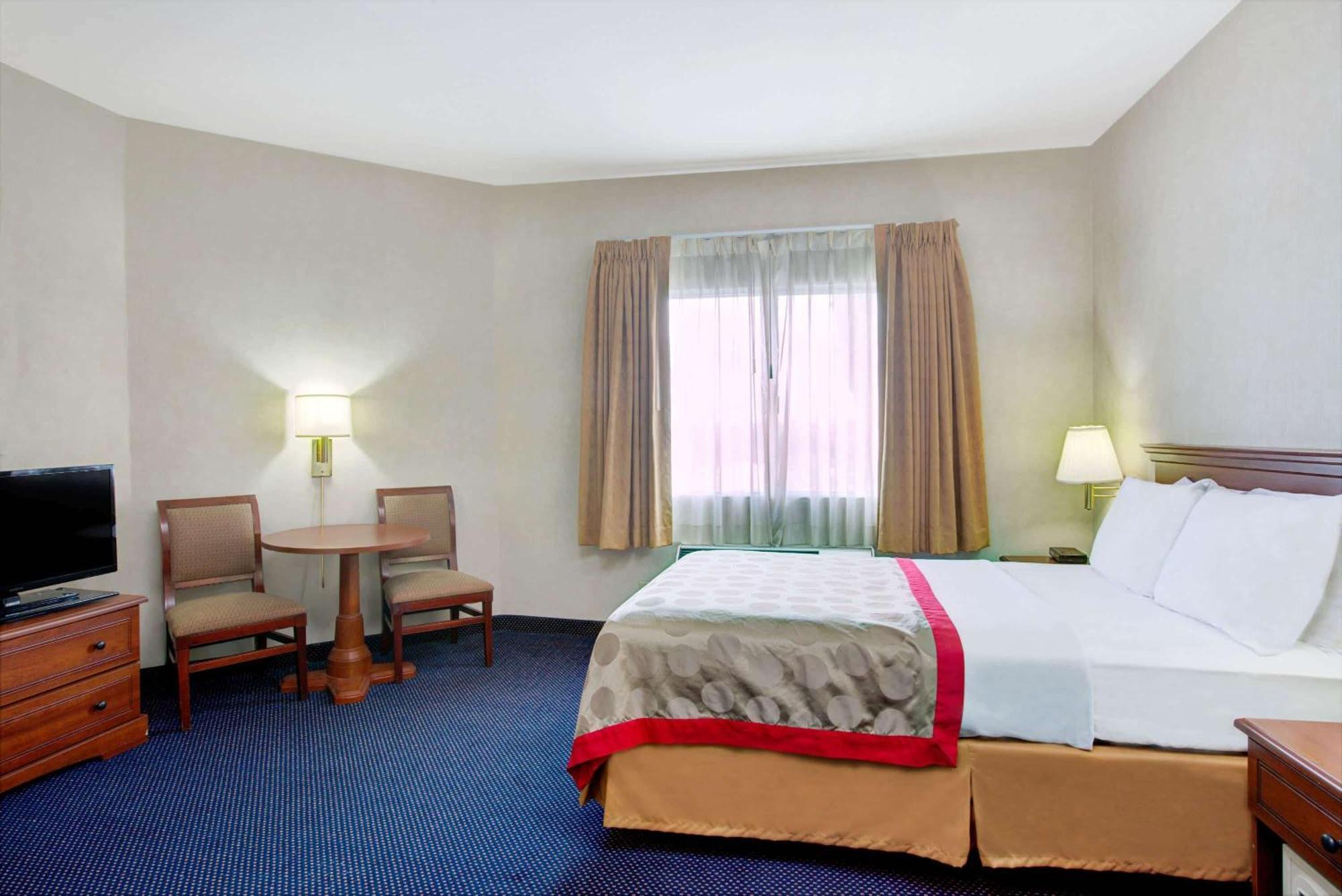 Ramada By Wyndham Hawthorne/Lax Ξενοδοχείο Εξωτερικό φωτογραφία